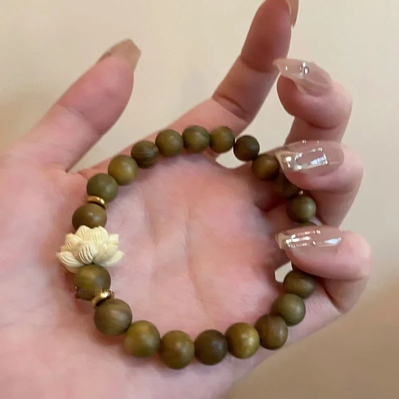 Fashion Elastic Flower Bracelet Hand Woven Rosary Wood Bead Bracelet Natural Sandalwood Lucky Bracelet Luxury For Women